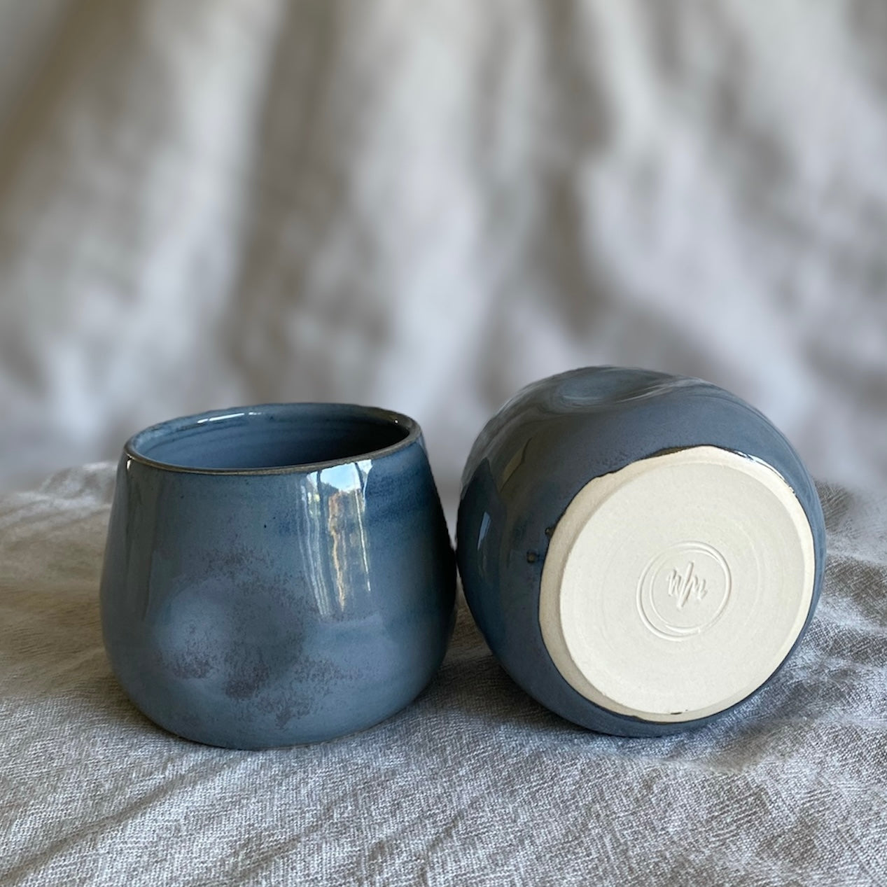 thumb cup