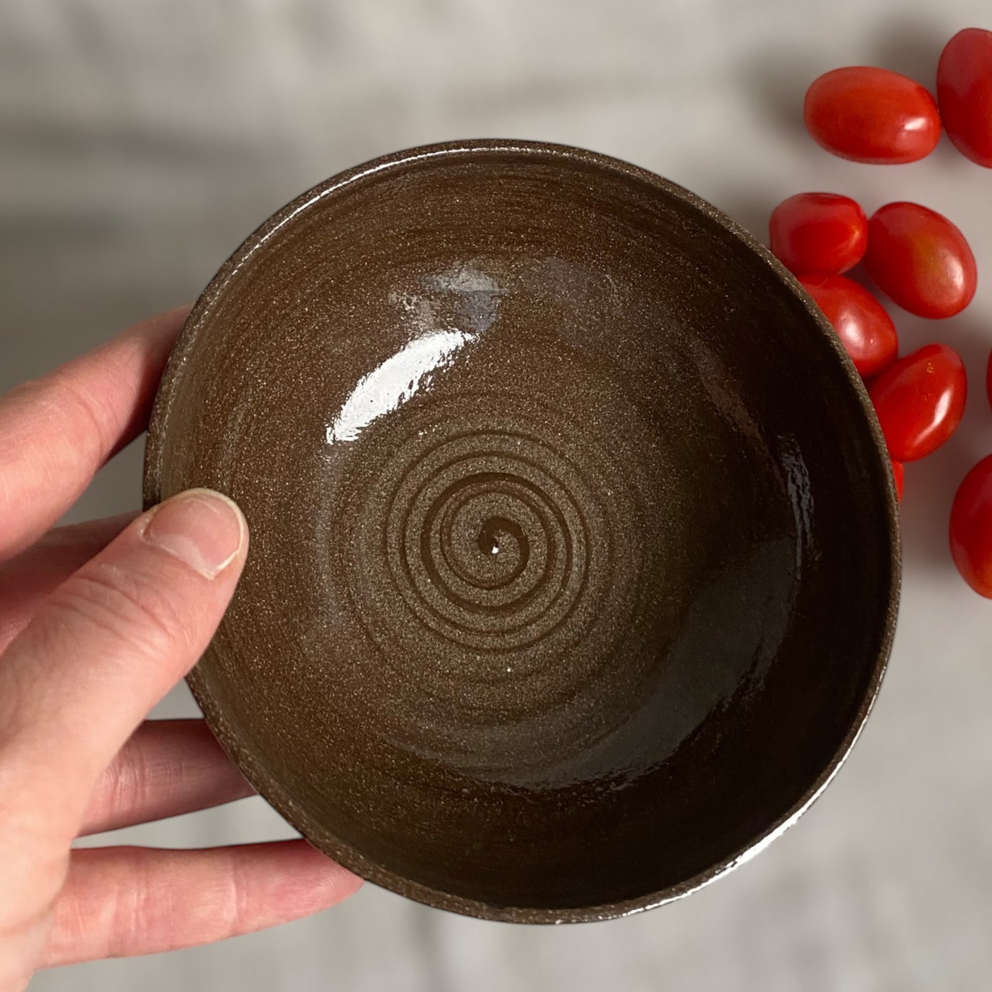 cocoa pedestal bowl small