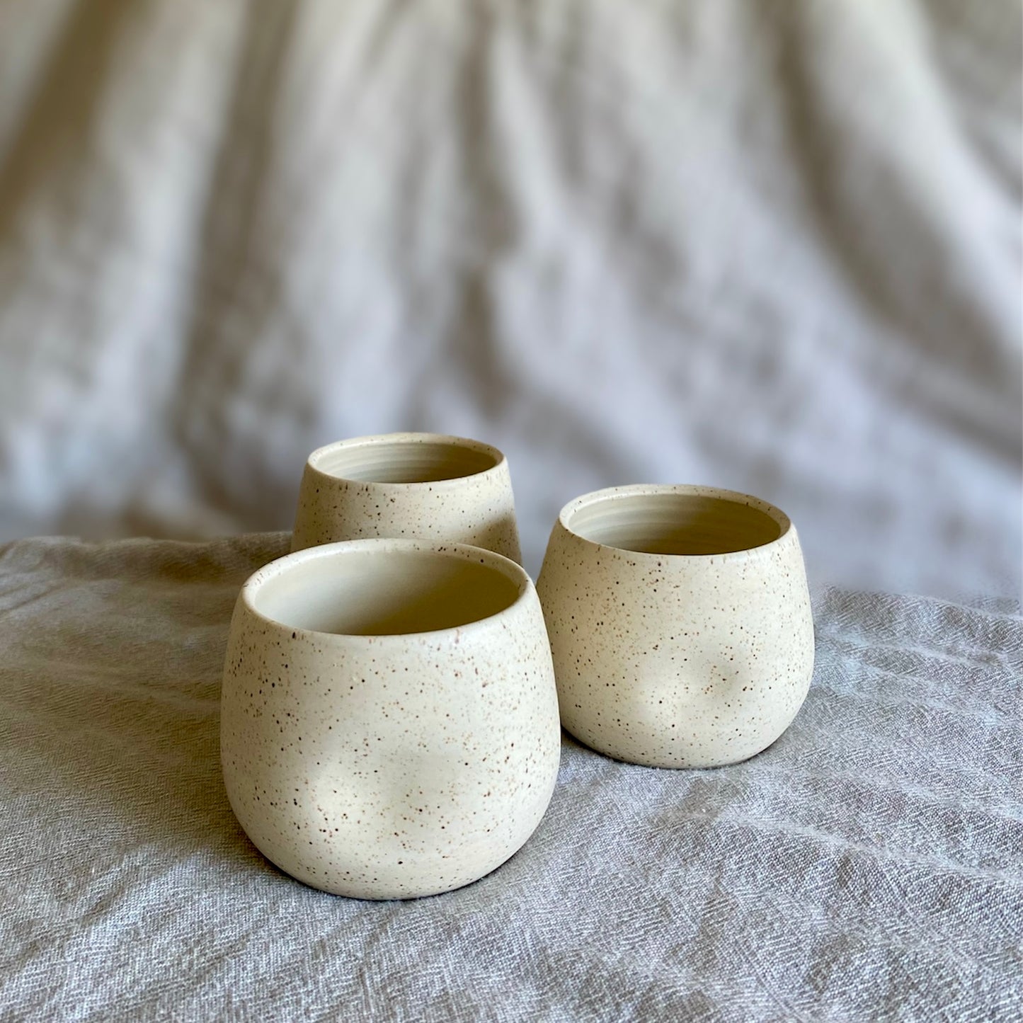 thumb cup
