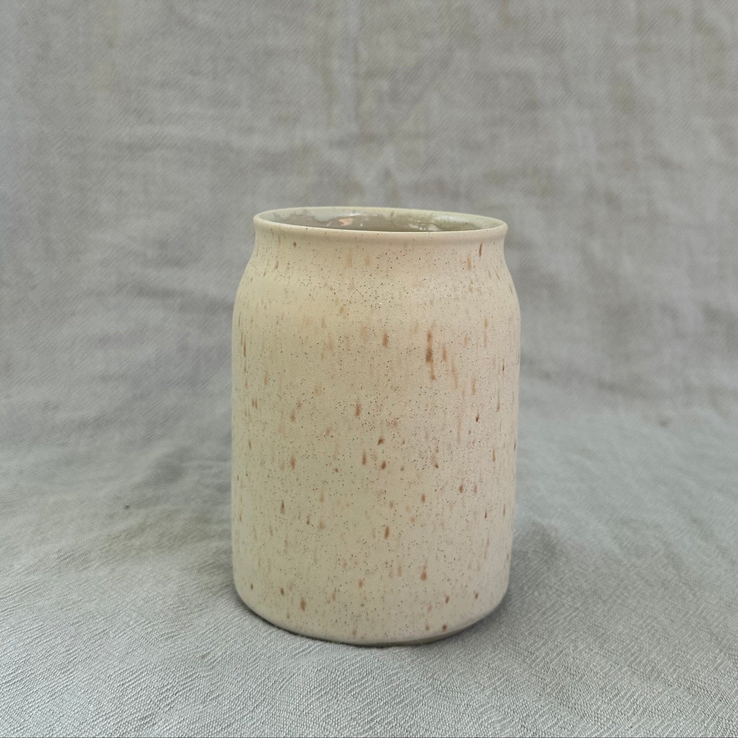 vase - matte speckled