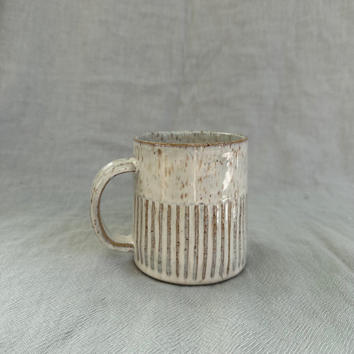 groove mug - cream