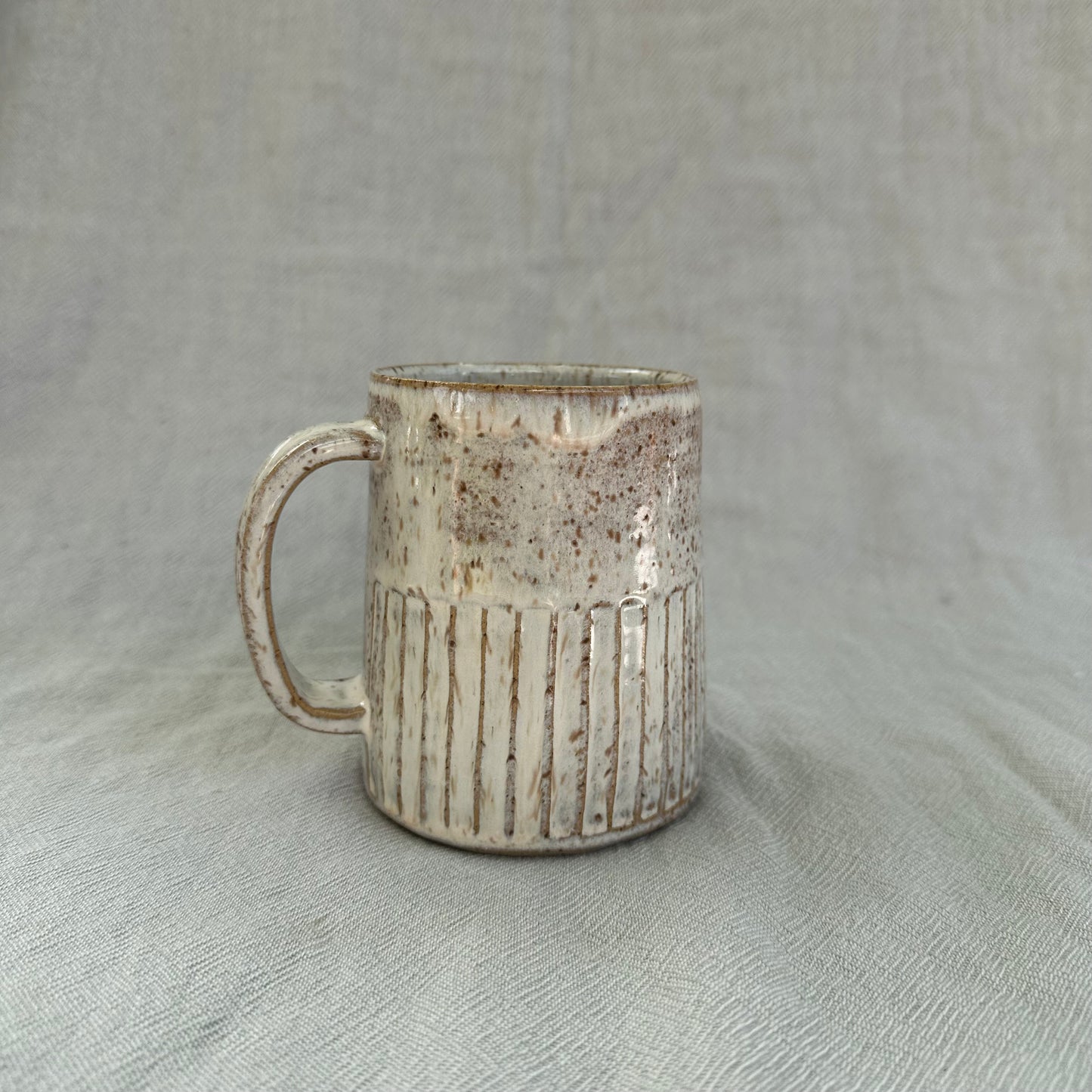 groove mug - cream