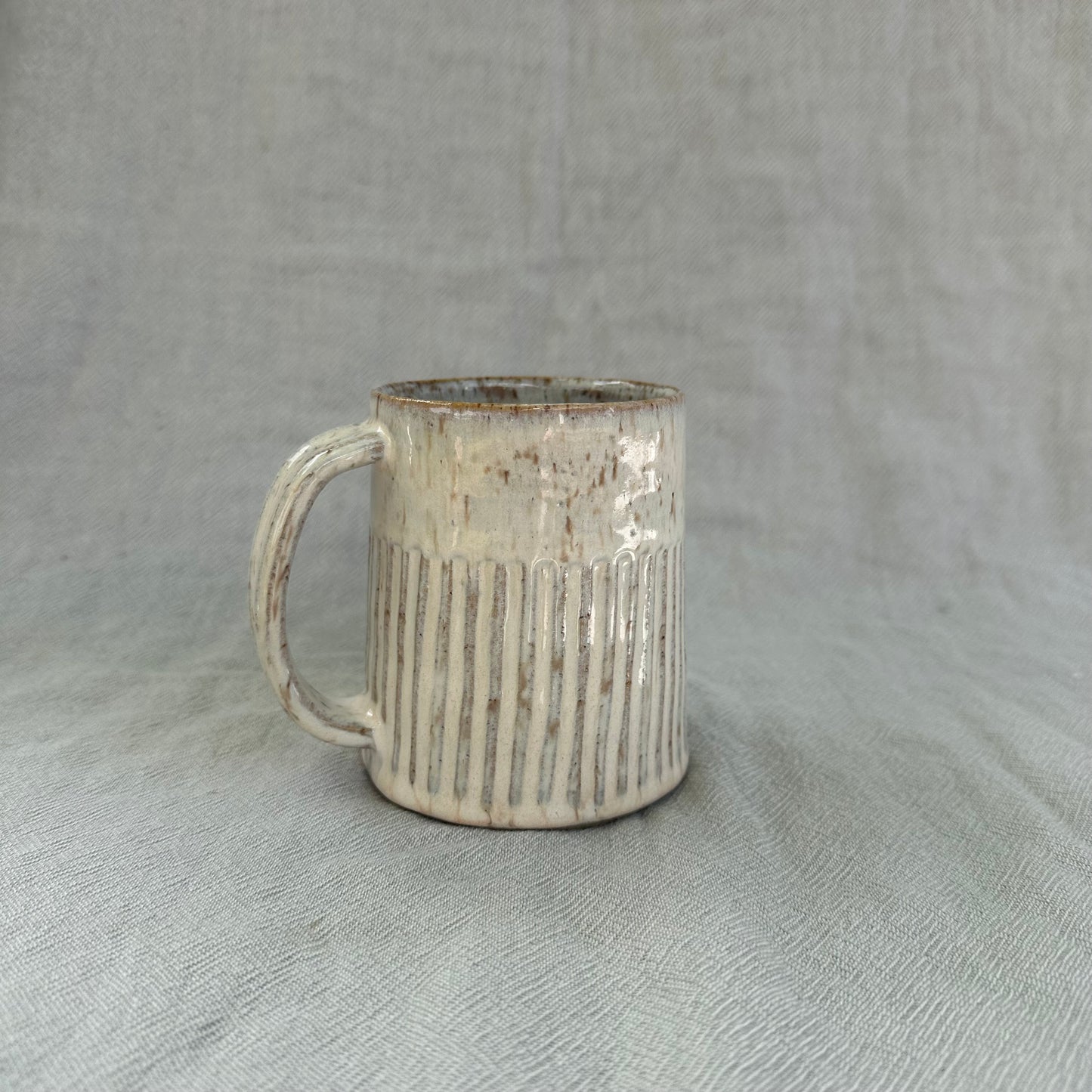 groove mug - cream