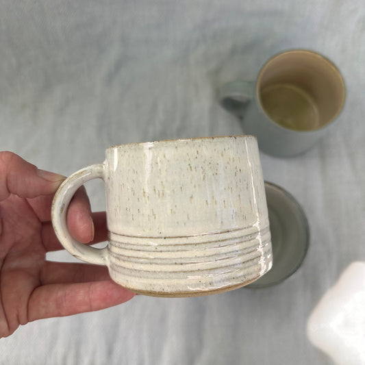 groove mug - cream