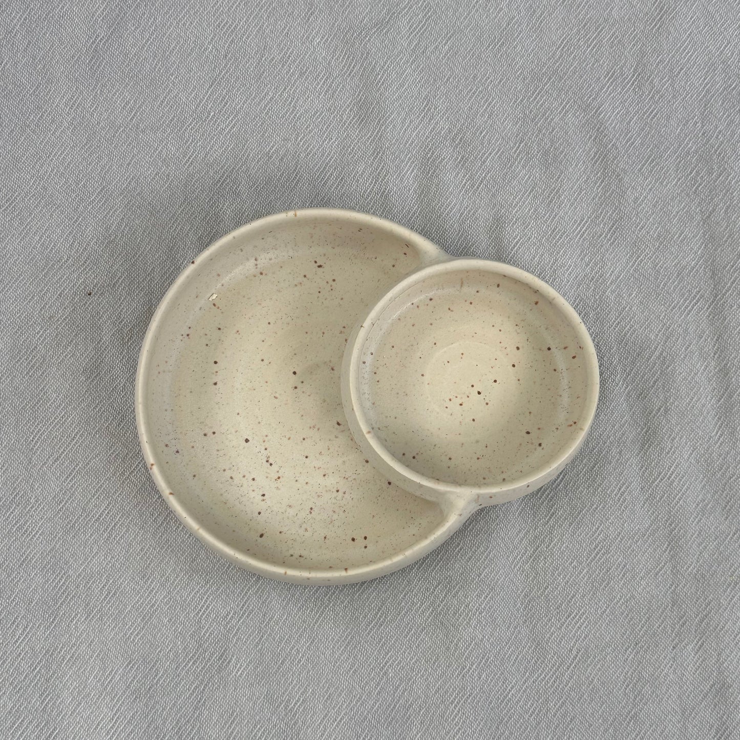 olive dish - speckled white