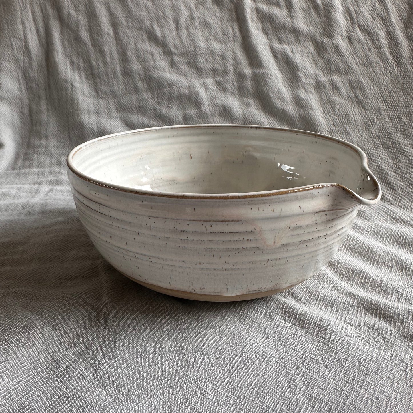 mixing bowl - cream