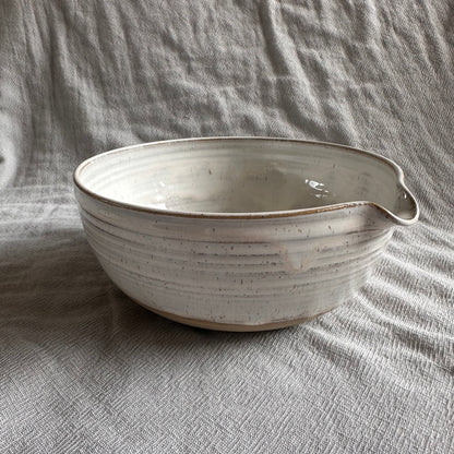 mixing bowl - cream