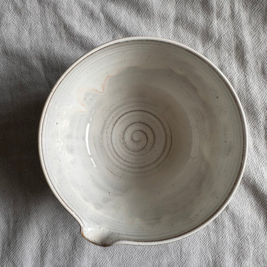 mixing bowl - cream