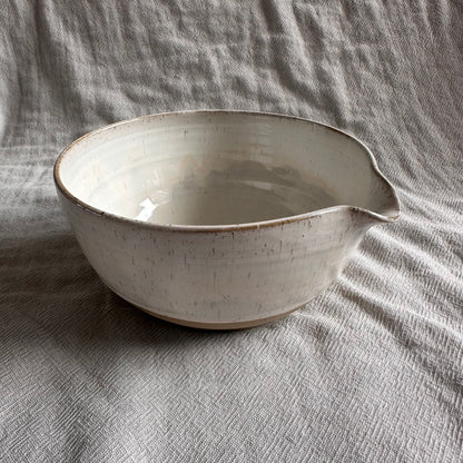 mixing bowl - cream