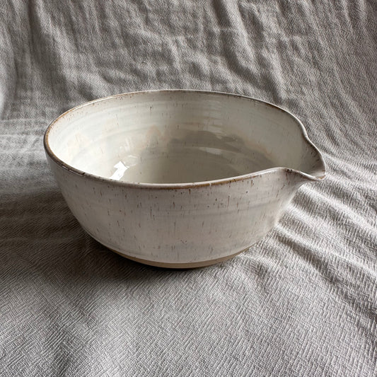 mixing bowl - cream