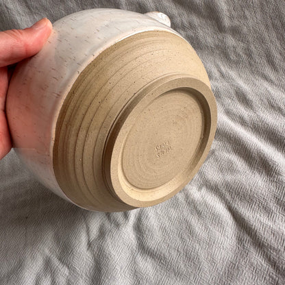 mixing bowl - cream