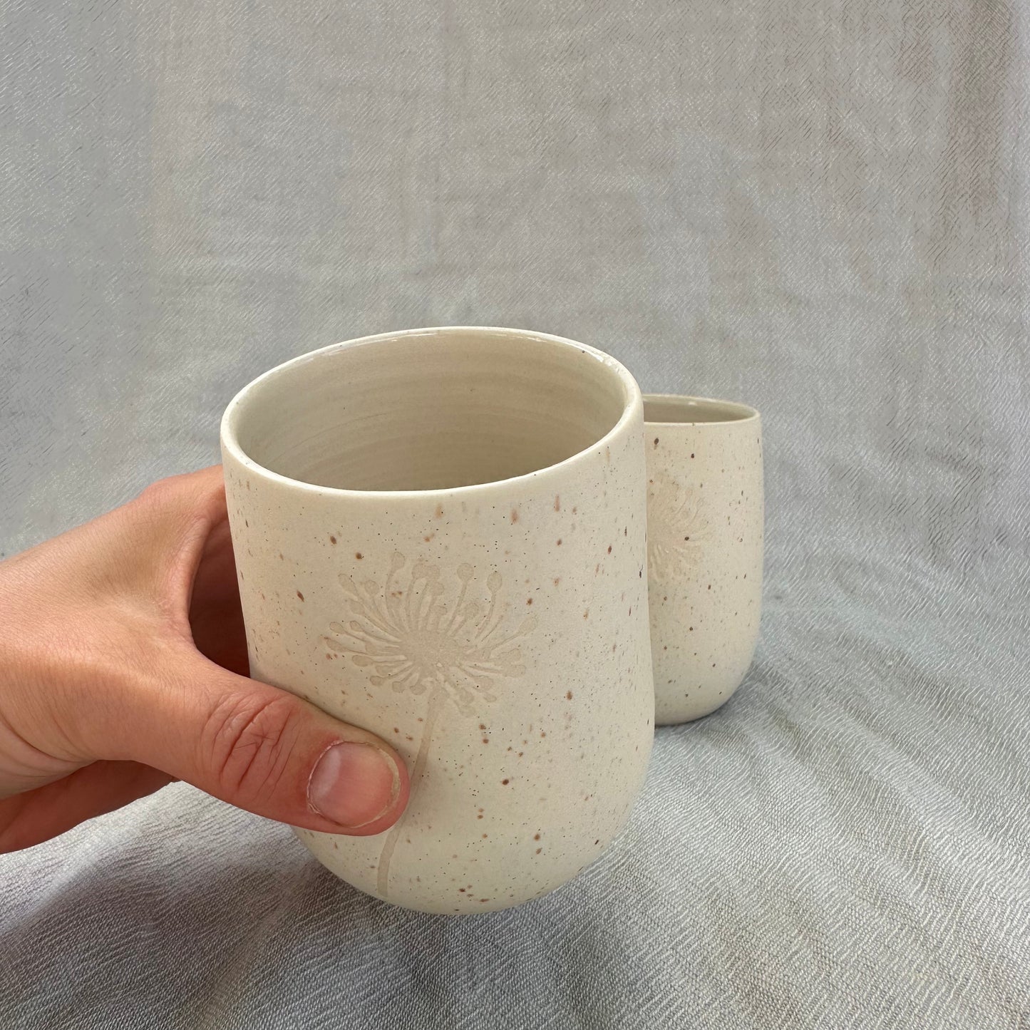 thumb cup dandelion