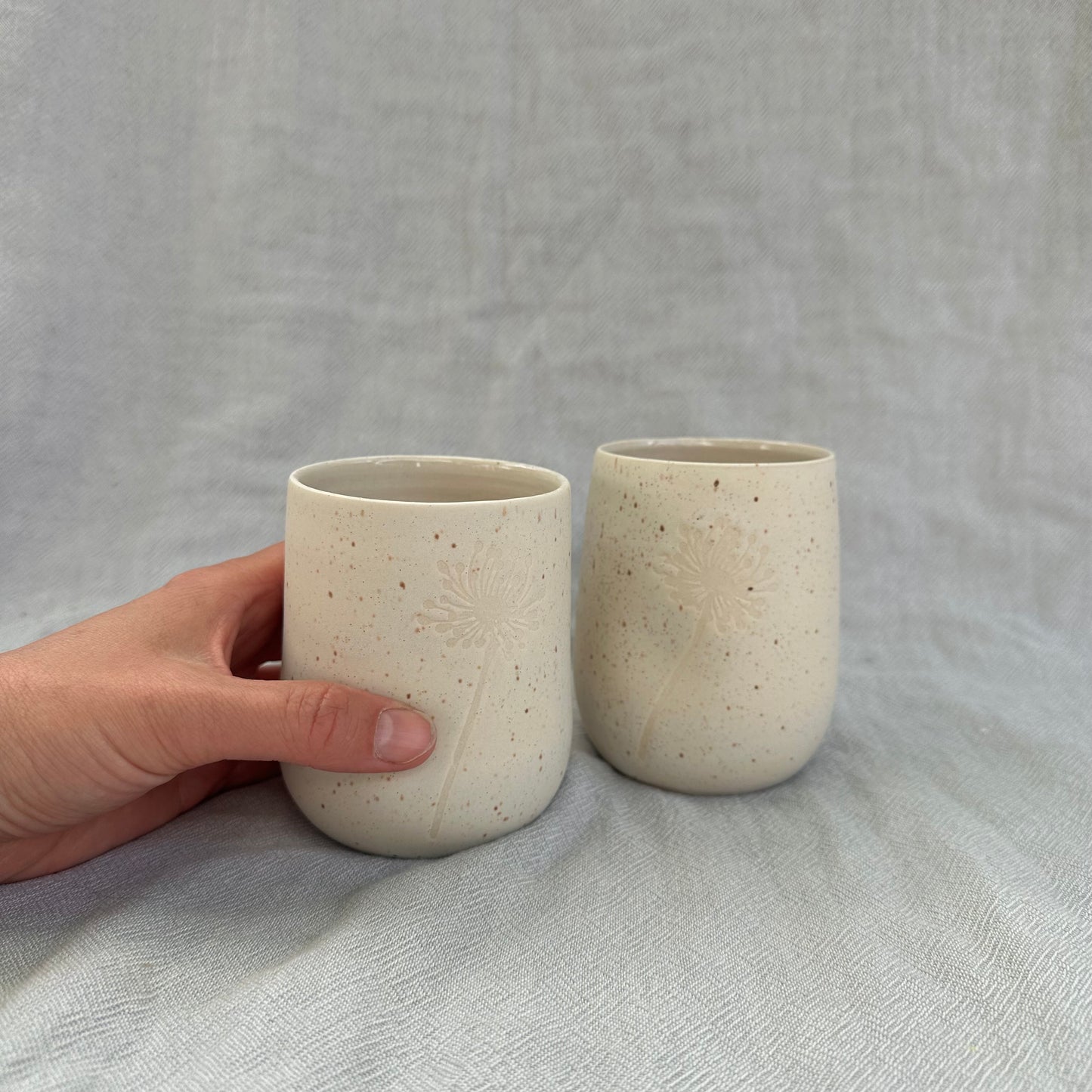 thumb cup dandelion