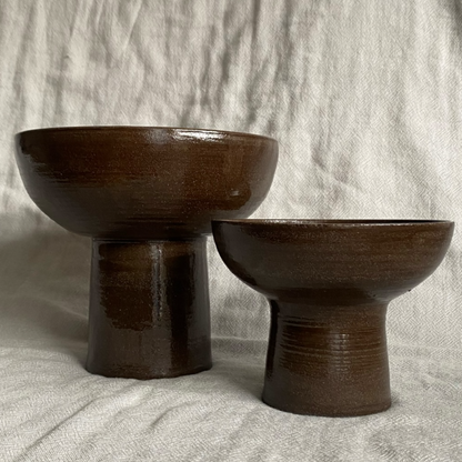 cocoa pedestal bowl small