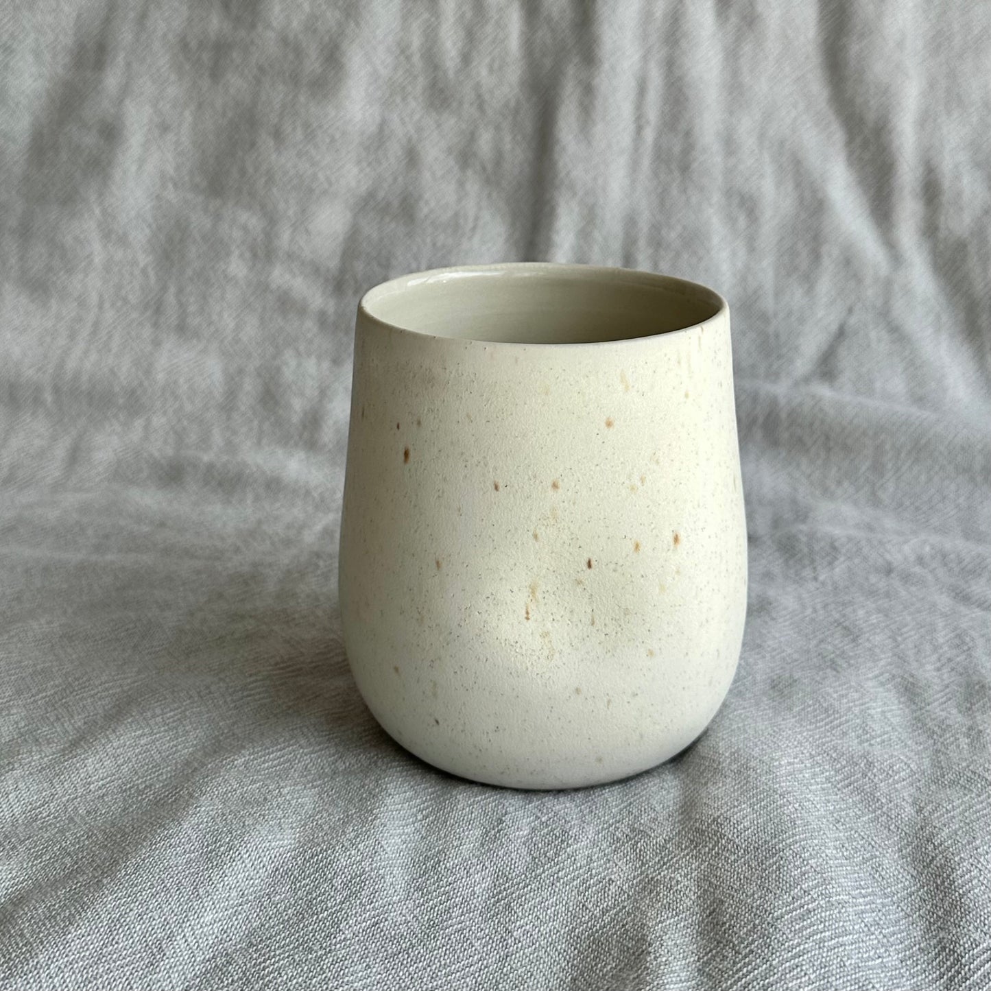 thumb cup
