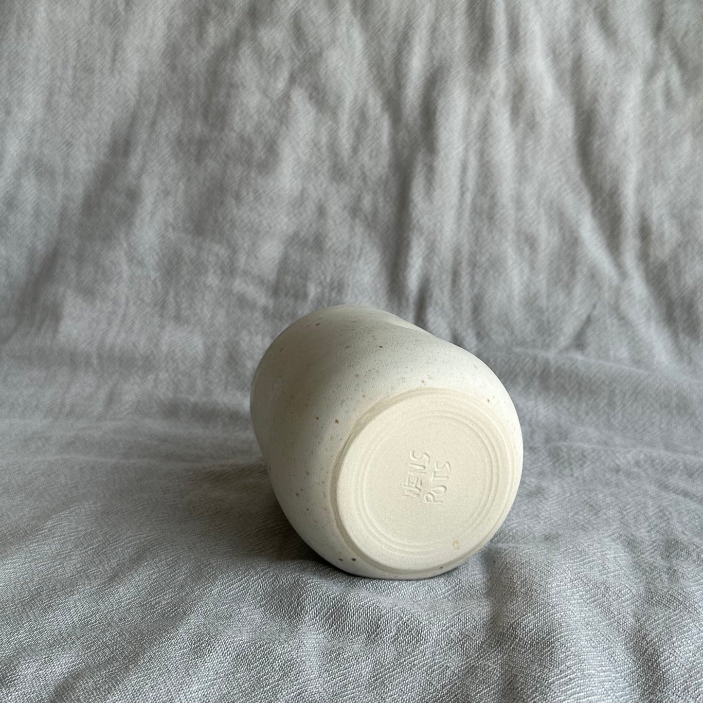 thumb cup