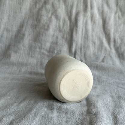 thumb cup