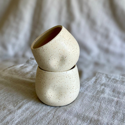 thumb cup